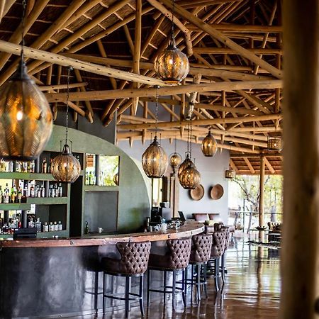 Etosha Oberland Lodge オカウクエジョ エクステリア 写真