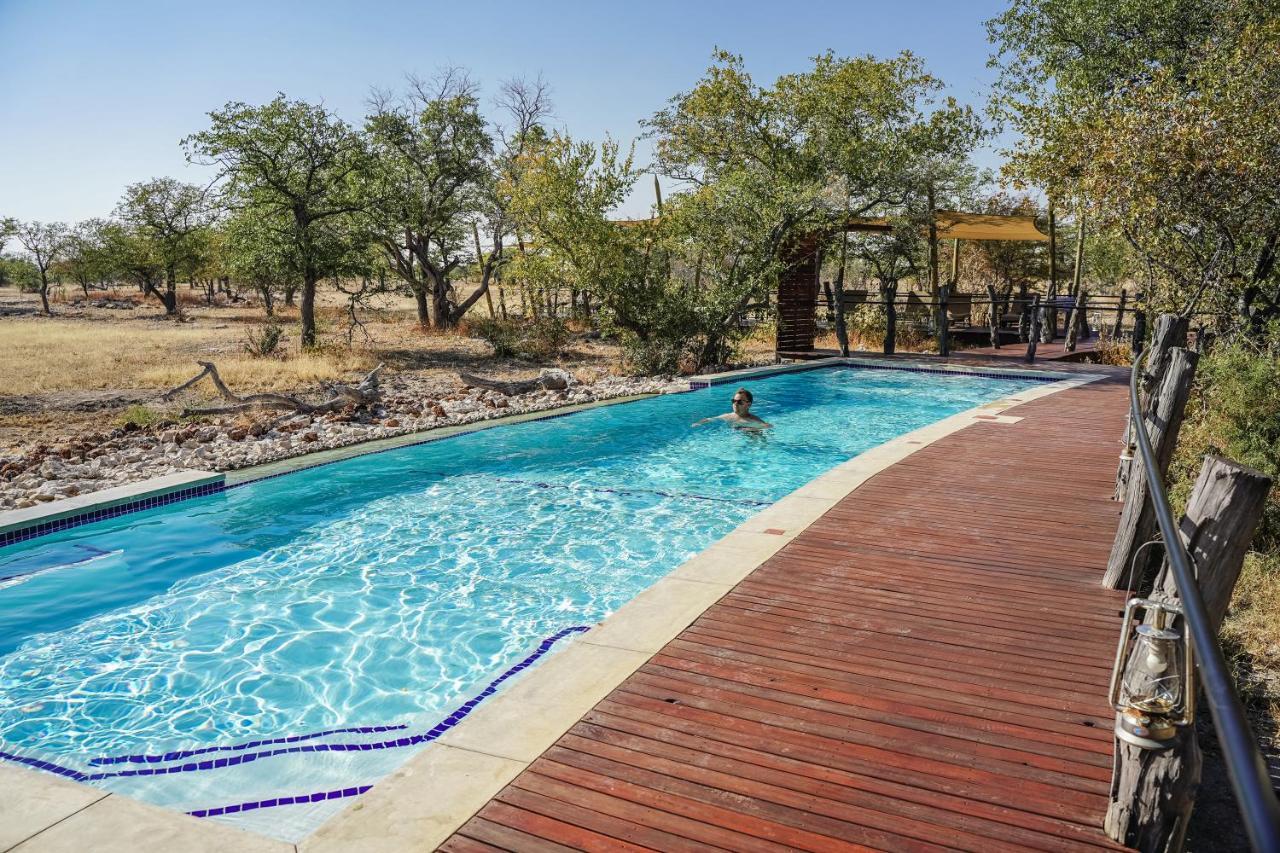 Etosha Oberland Lodge オカウクエジョ エクステリア 写真