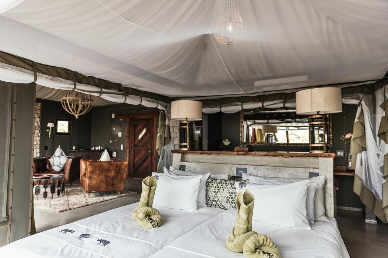 Etosha Oberland Lodge オカウクエジョ エクステリア 写真