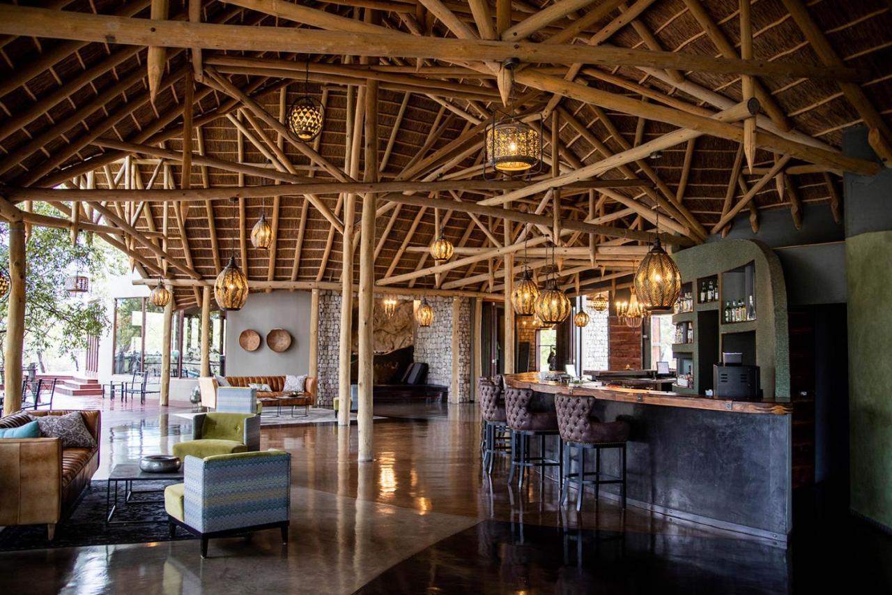 Etosha Oberland Lodge オカウクエジョ エクステリア 写真